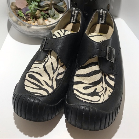 dr martens tiger